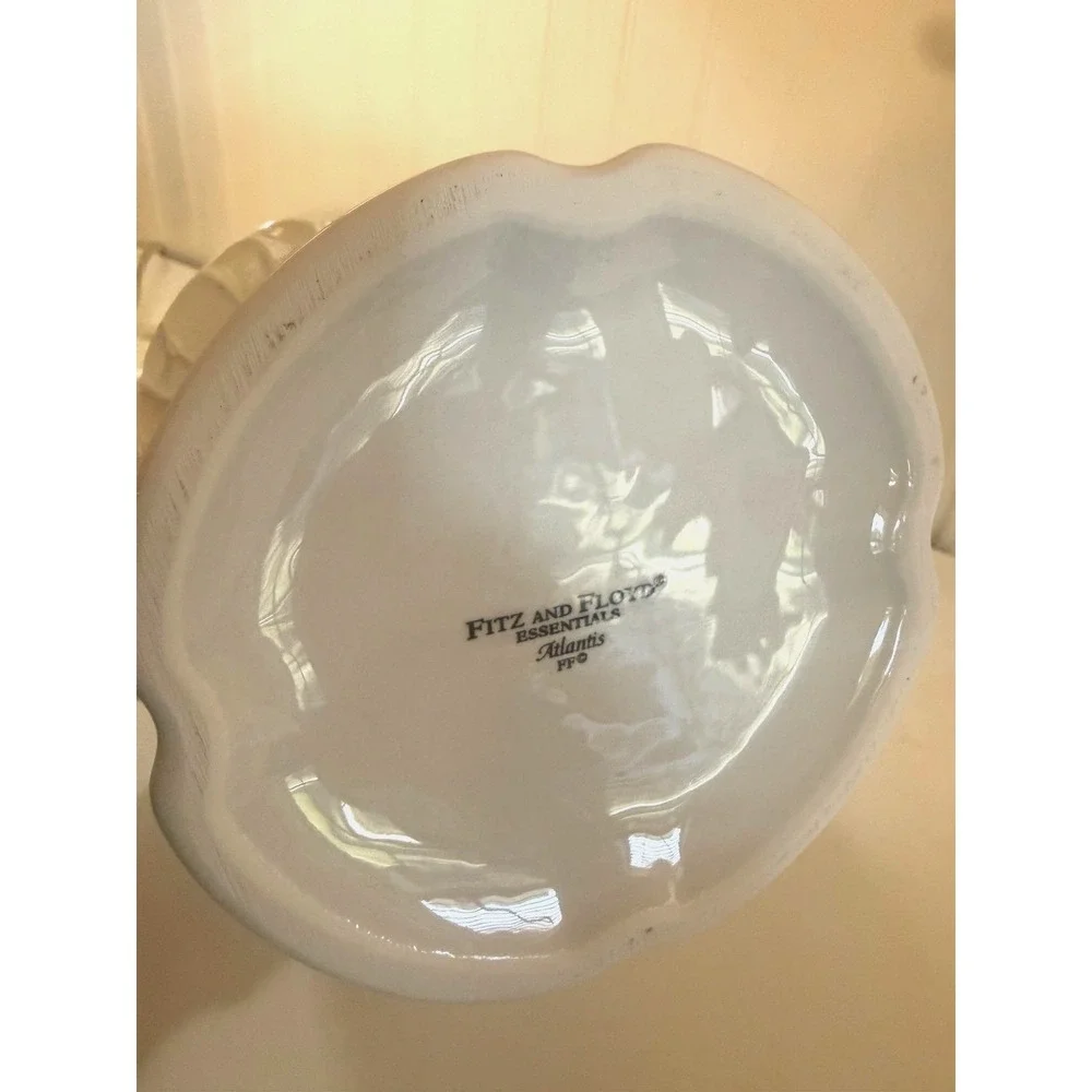 Fitz And Floyd Atlantis Collection Vase Seashell Coastal Nautical Ceramic White‎